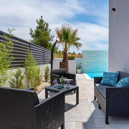 Ferienhaus Modern In With Swimming Pool *