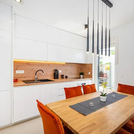 Modern In With Swimming Pool